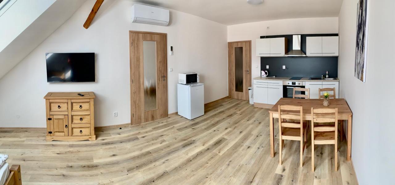 Apartmány Statek Bezdědice Hostomice Exterior foto